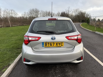 Used Toyota Yaris 2017 for sale - 77233804: Photo