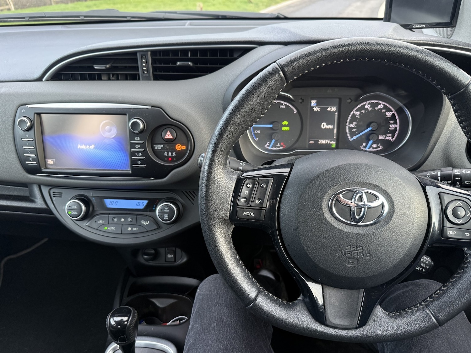 Used Toyota Yaris 2017 for sale - 77233804: Photo 8