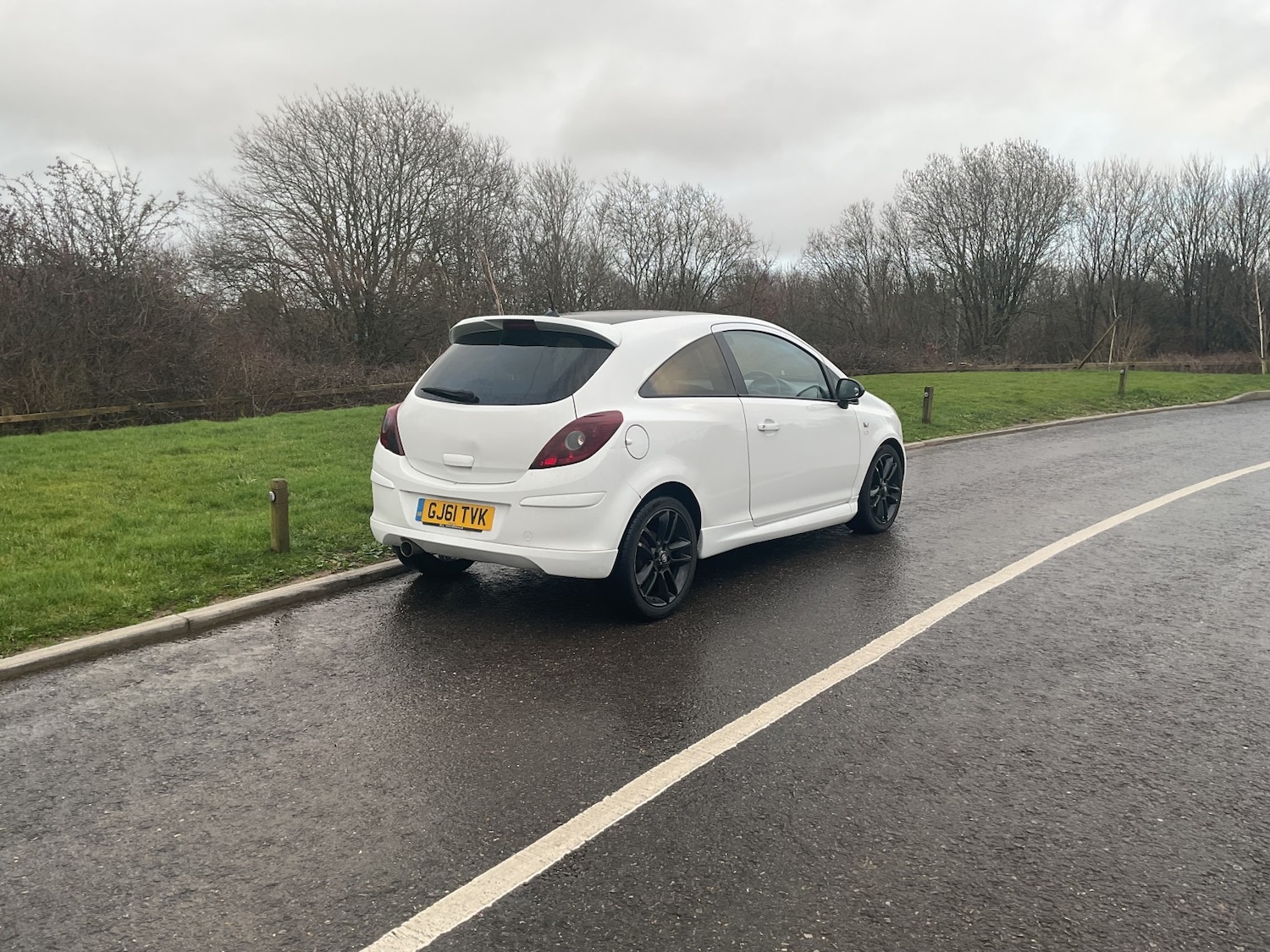 Used Vauxhall Corsa 2011 for sale - 77590112: Photo 3