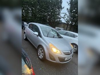 Vauxhall - Corsa
