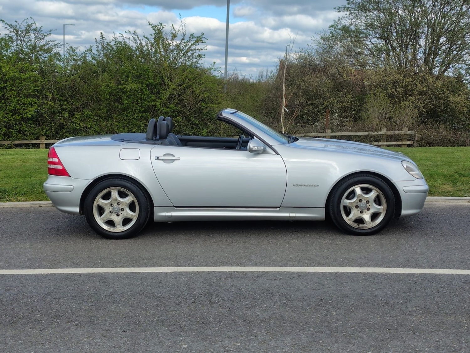 Used Mercedes-Benz SLK 2002 for sale - 78139399: Photo 4