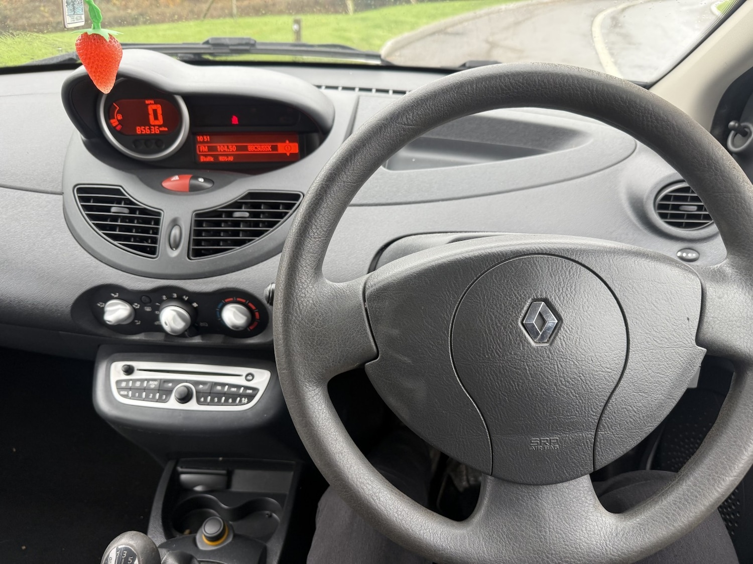 Used Renault Twingo 2011 for sale - 76799275: Photo 10