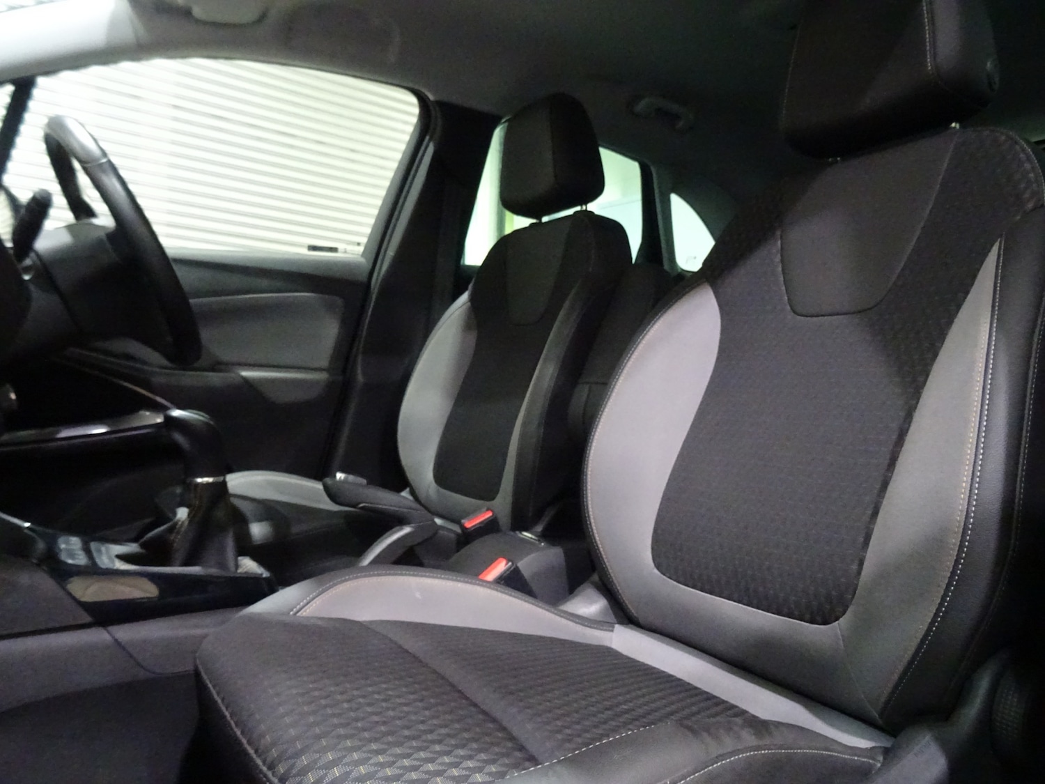 Used Vauxhall Crossland X 2018 for sale - 78123063: Photo 3