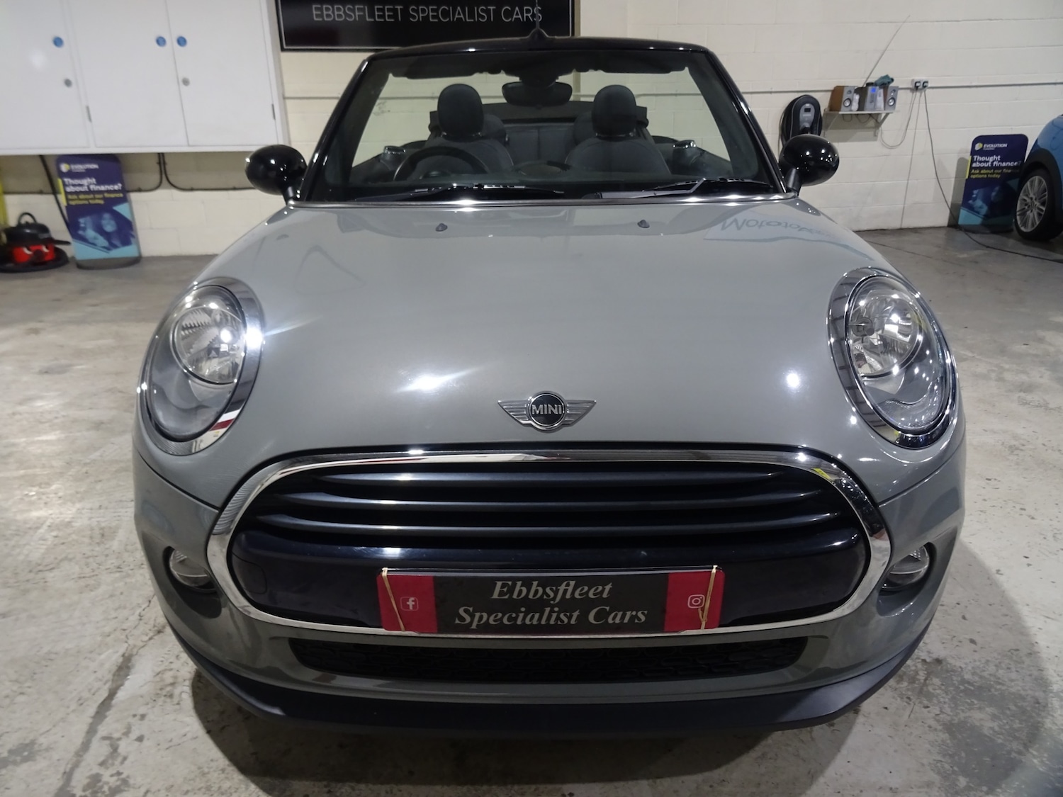 Used MINI Convertible 2017 for sale - 76971592: Photo 6