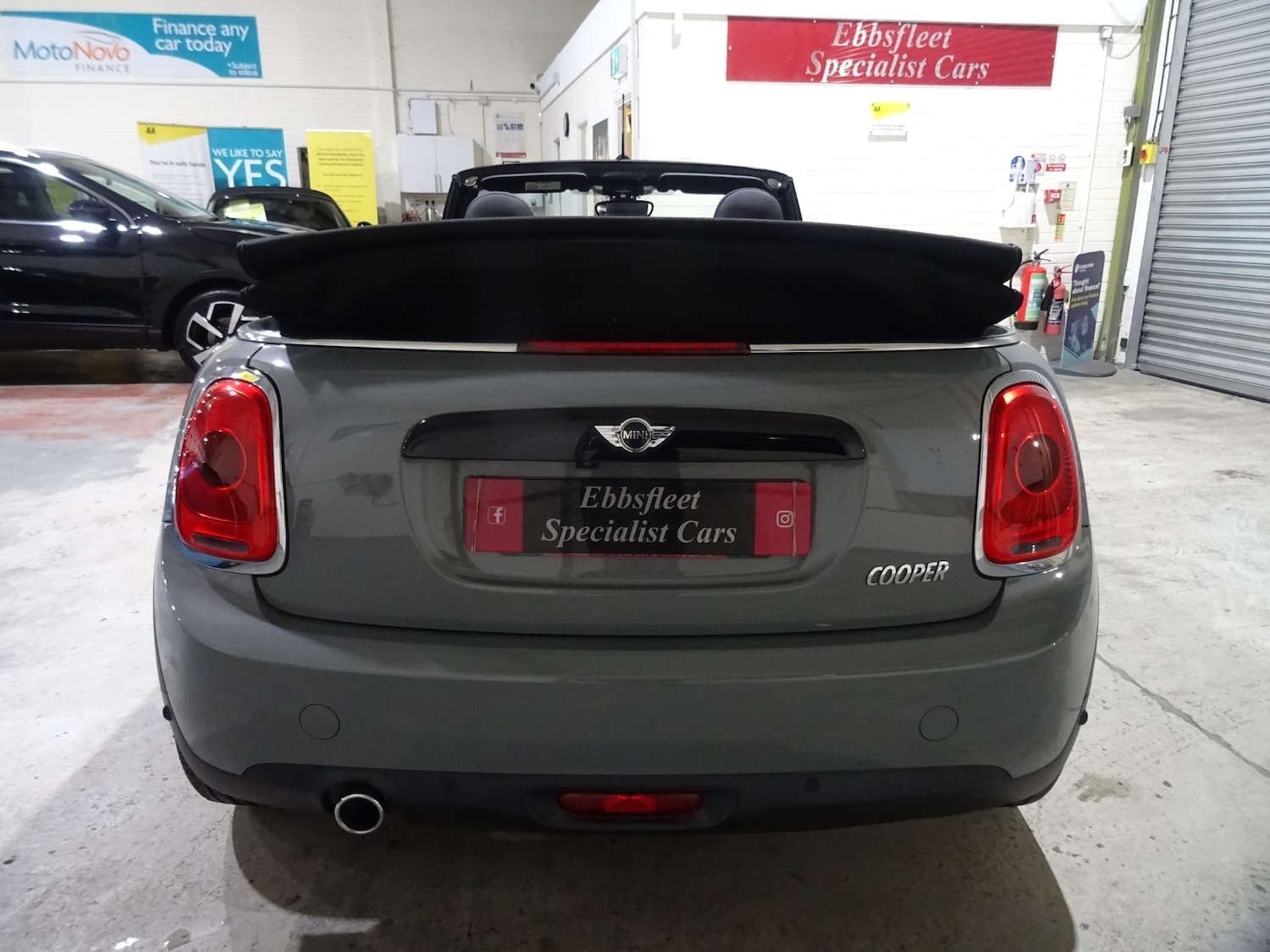 Used MINI Convertible 2017 for sale - 76971592: Photo 8