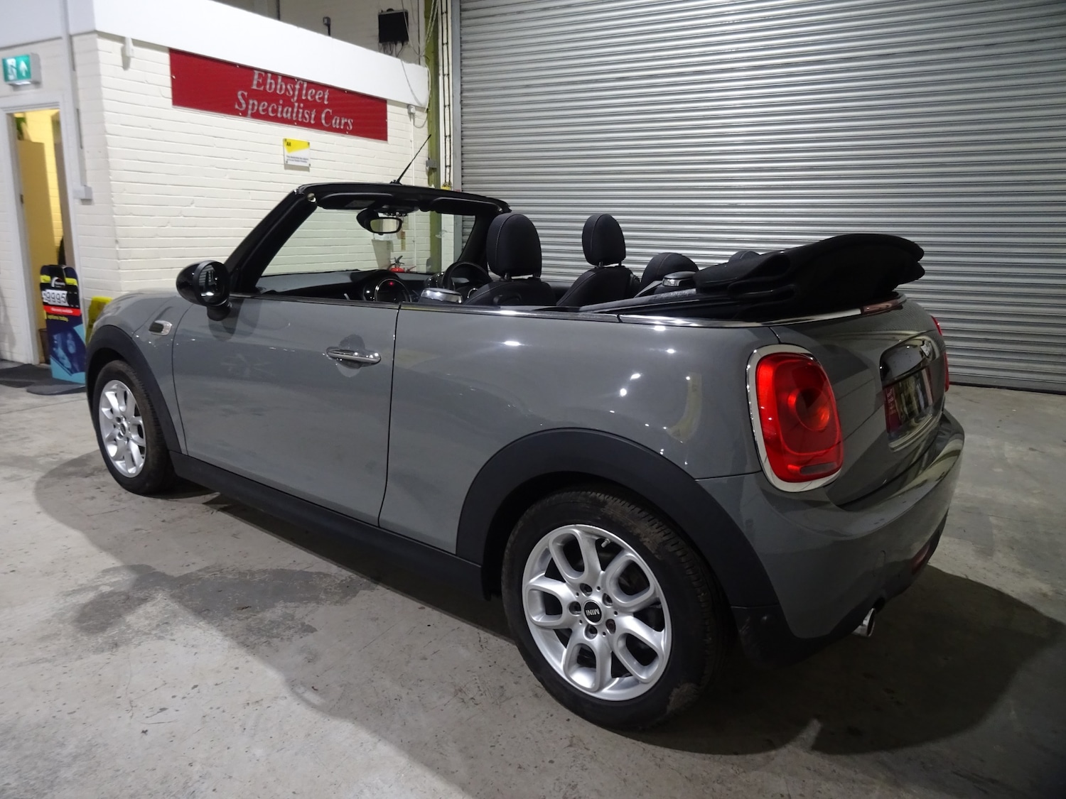 Used MINI Convertible 2017 for sale - 76971592: Photo 9