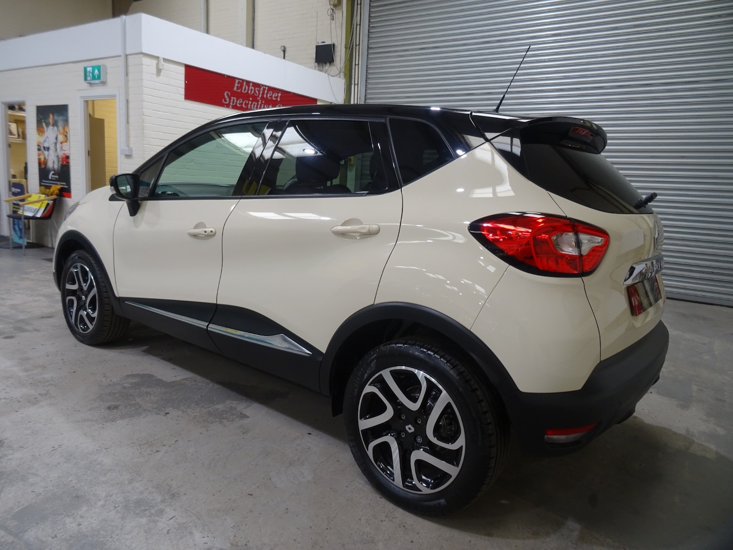 Used Renault Captur 2016 for sale - 76288681: Photo 12
