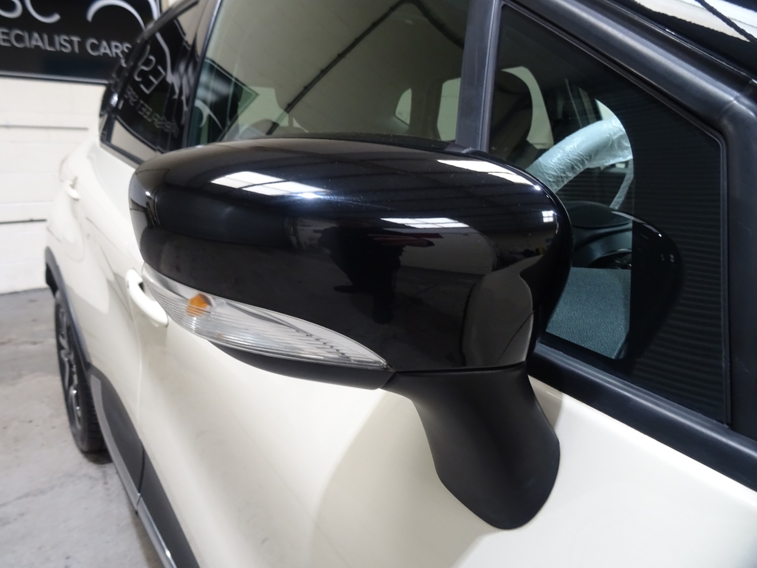 Used Renault Captur 2016 for sale - 76288681: Photo 19