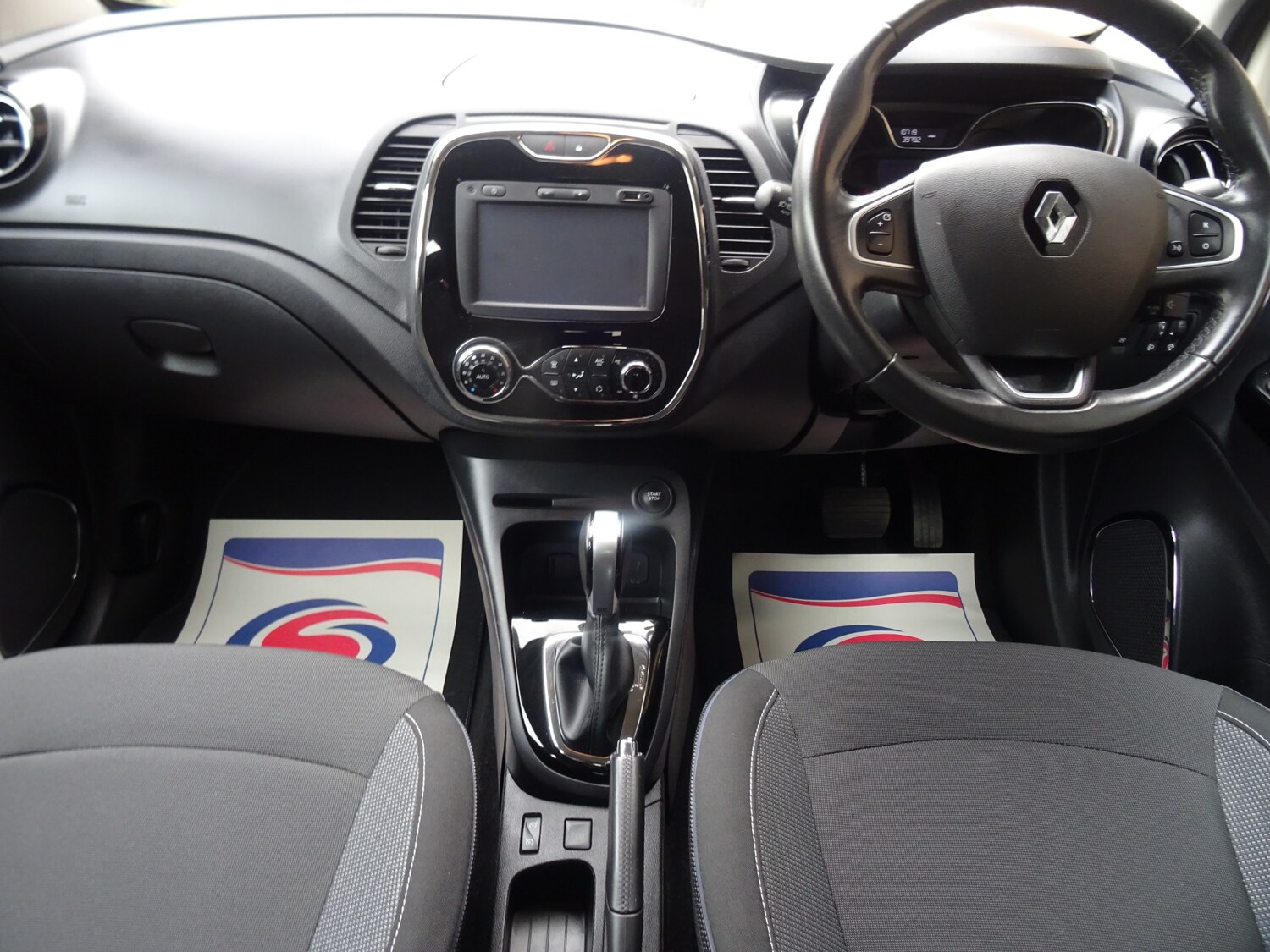 Used Renault Captur 2016 for sale - 76288681: Photo 22