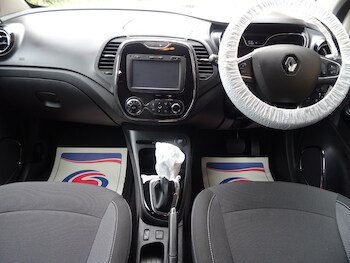 Used Renault Captur 2016 for sale - 76288681: Photo