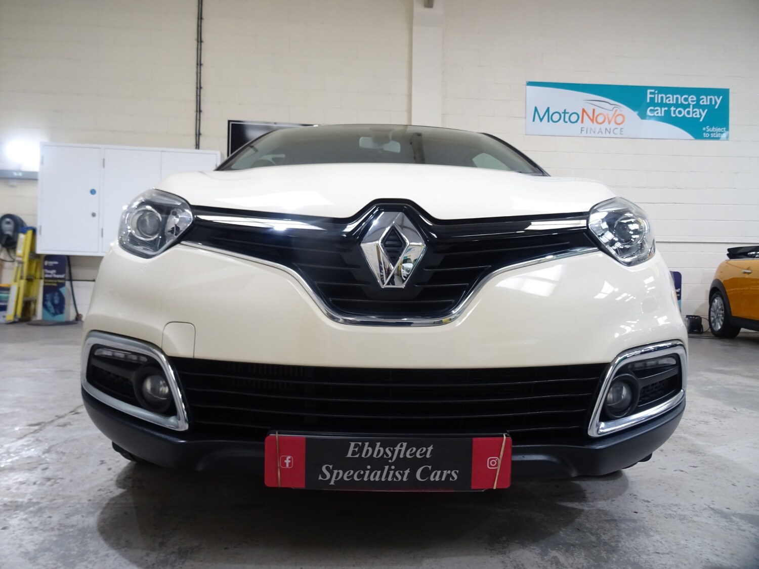 Used Renault Captur 2016 for sale - 76288681: Photo 32
