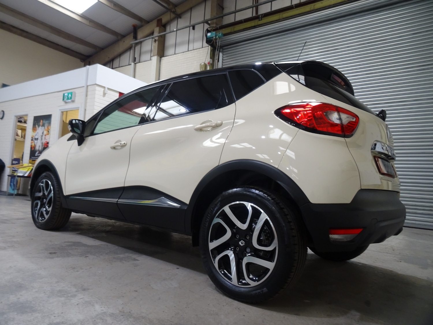 Used Renault Captur 2016 for sale - 76288681: Photo 35
