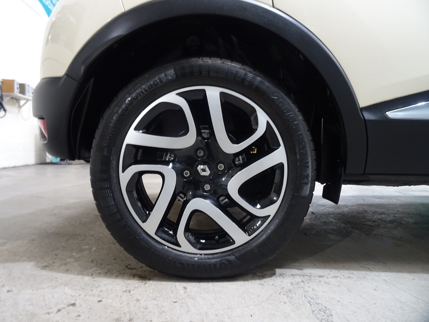 Used Renault Captur 2016 for sale - 76288681: Photo 37