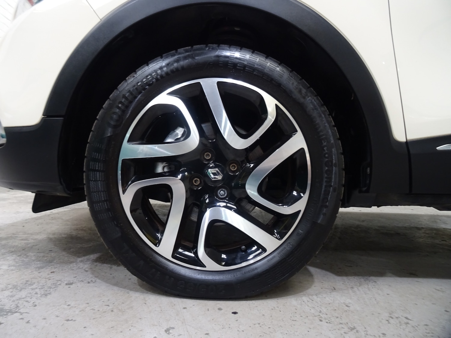 Used Renault Captur 2016 for sale - 76288681: Photo 39