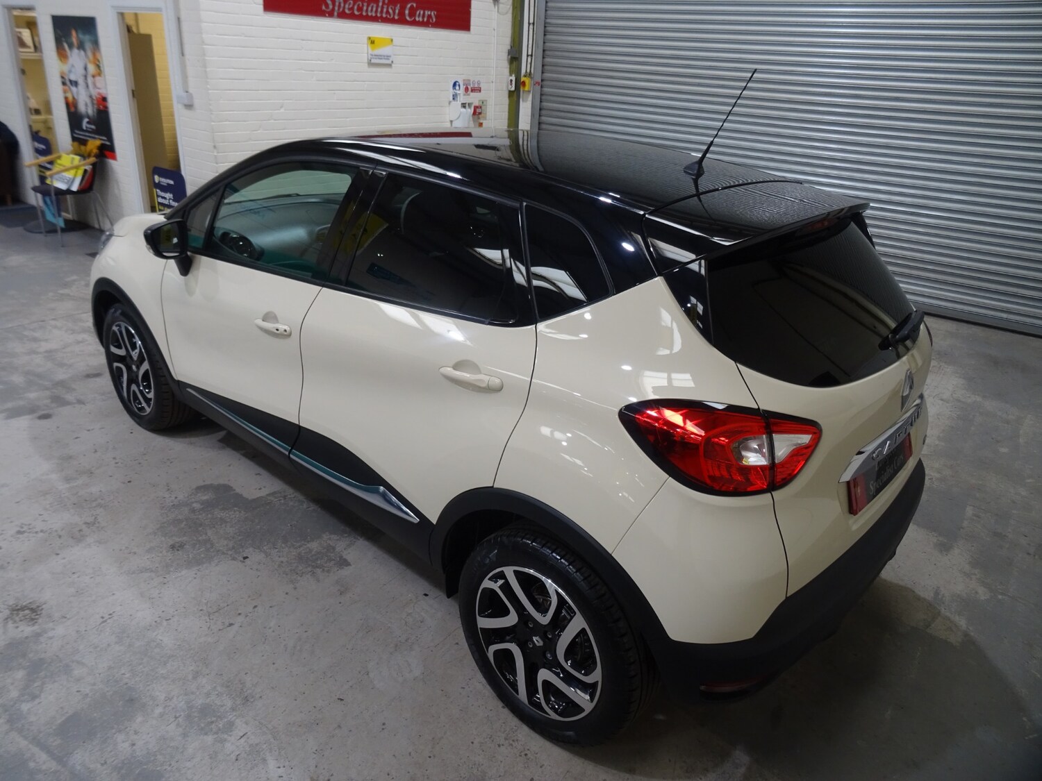 Used Renault Captur 2016 for sale - 76288681: Photo 46
