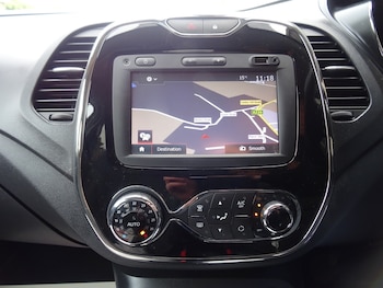 Used Renault Captur 2016 for sale - 76288681: Photo