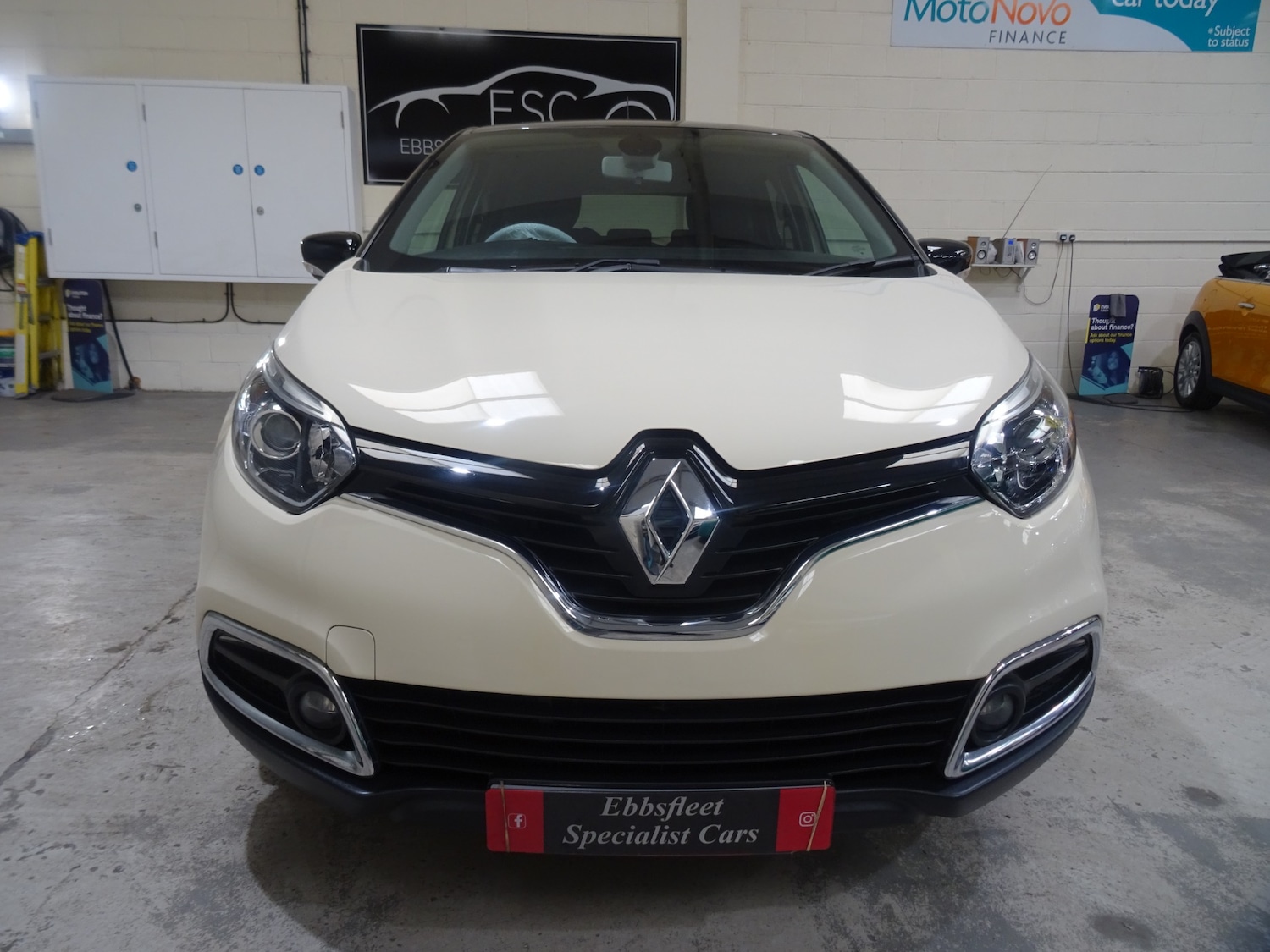 Used Renault Captur 2016 for sale - 76288681: Photo 9