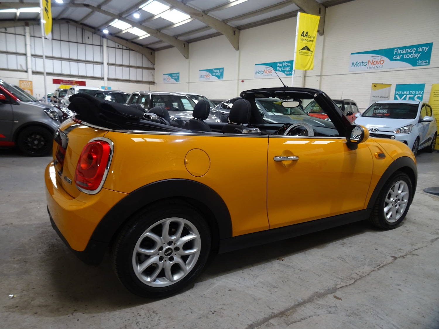 Used MINI Convertible 2017 for sale - 78028195: Photo 11