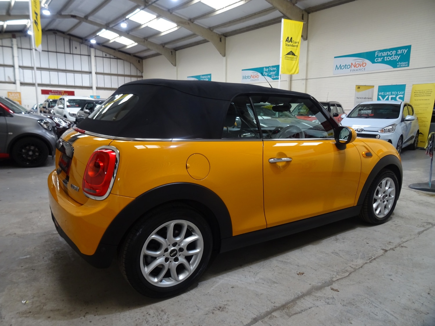 Used MINI Convertible 2017 for sale - 78028195: Photo 16