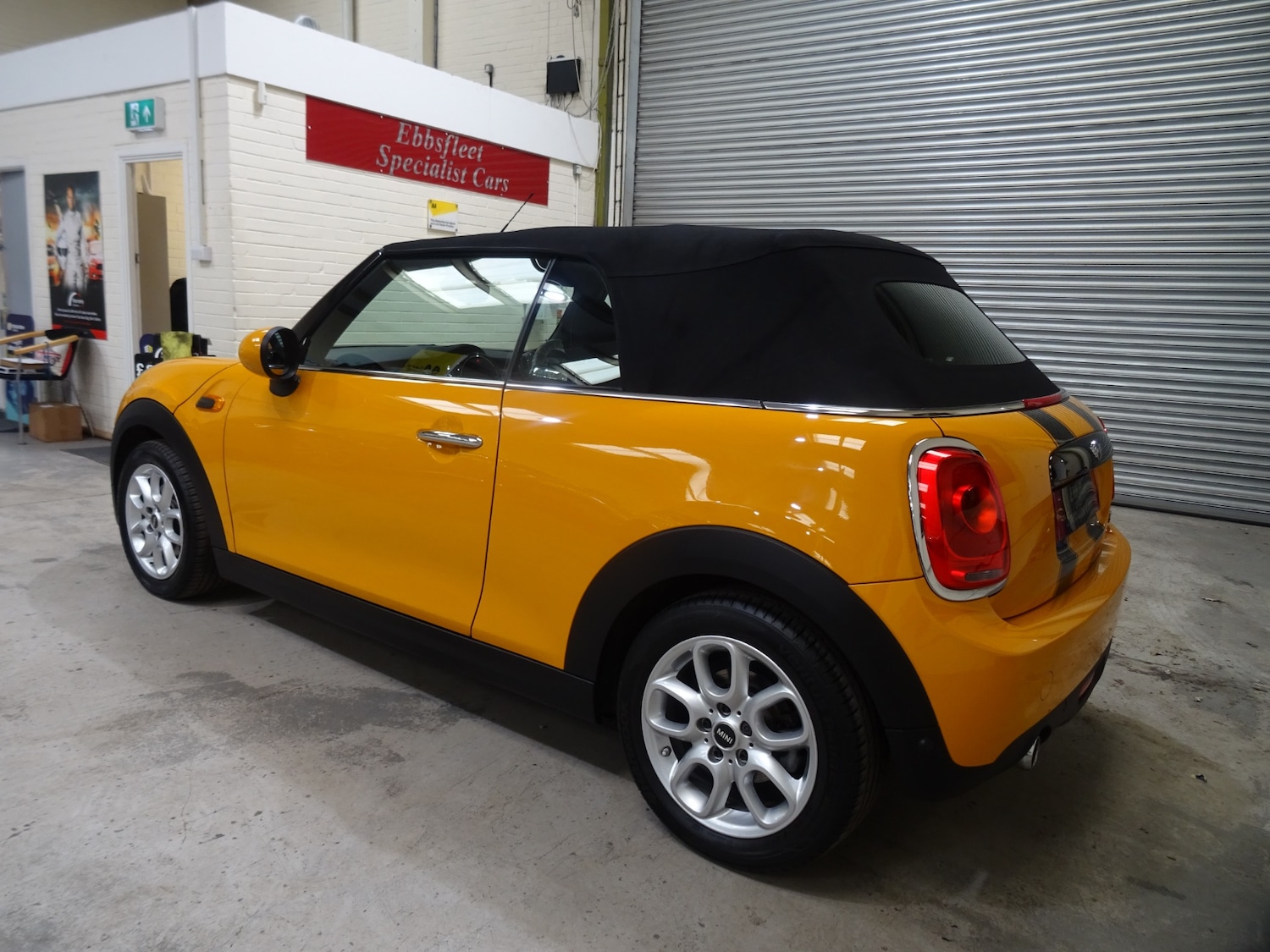 Used MINI Convertible 2017 for sale - 78028195: Photo 18