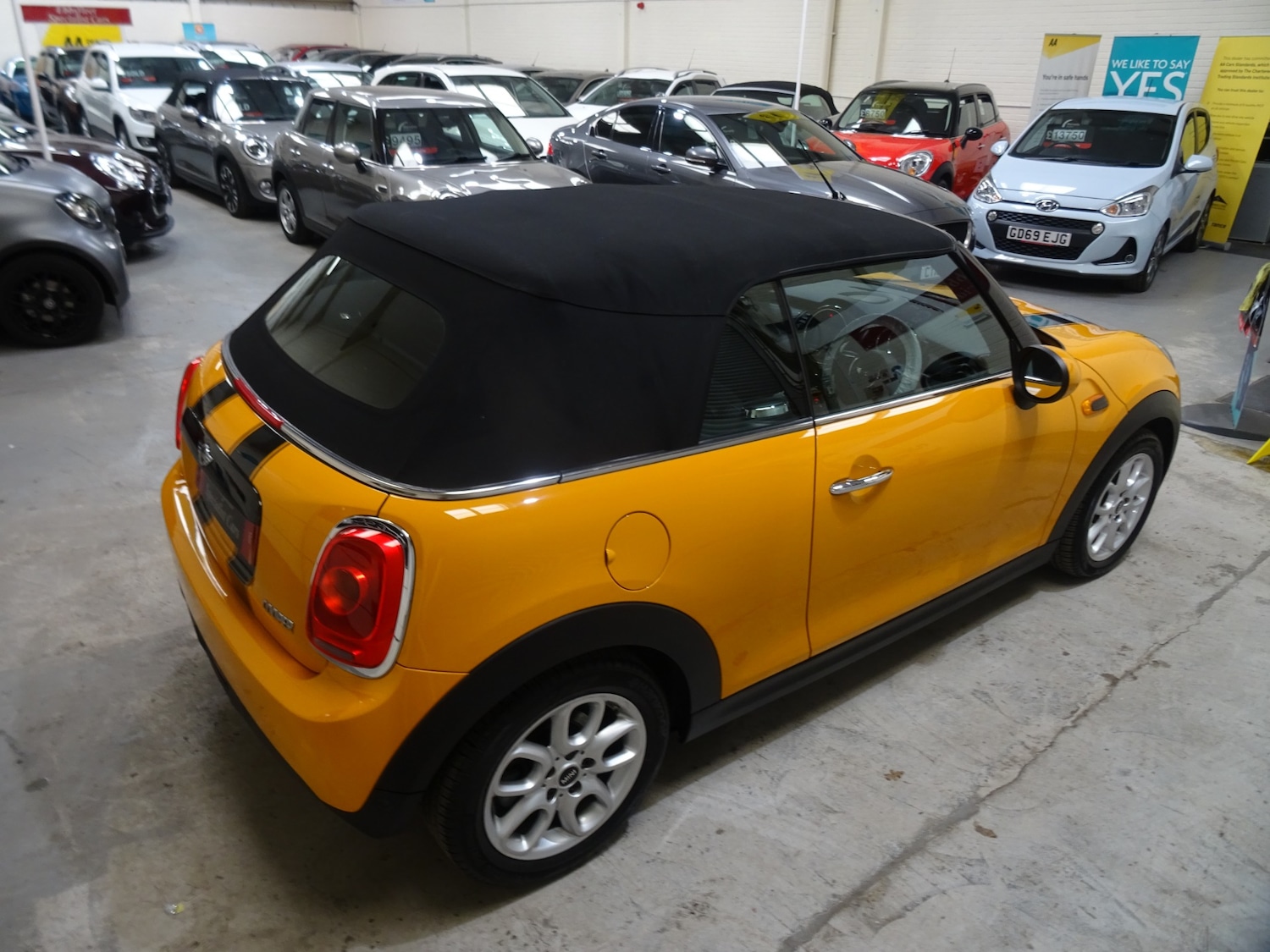 Used MINI Convertible 2017 for sale - 78028195: Photo 45
