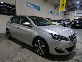 Used Peugeot 308 2015 for sale - 77249054: Photo