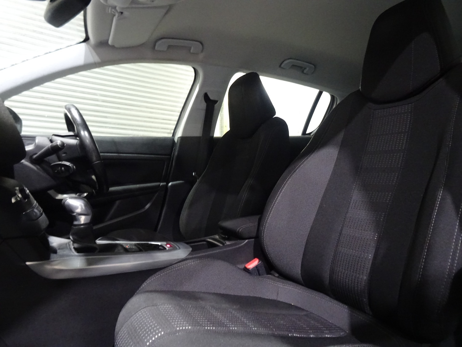 Used Peugeot 308 2015 for sale - 77249054: Photo 2