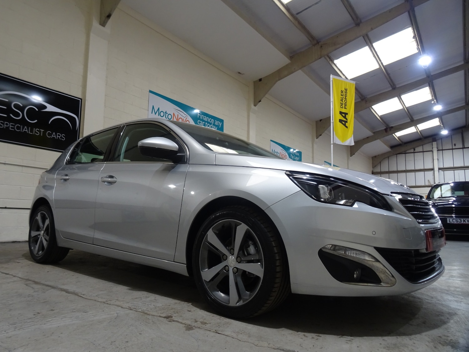 Used Peugeot 308 2015 for sale - 77249054: Photo 21