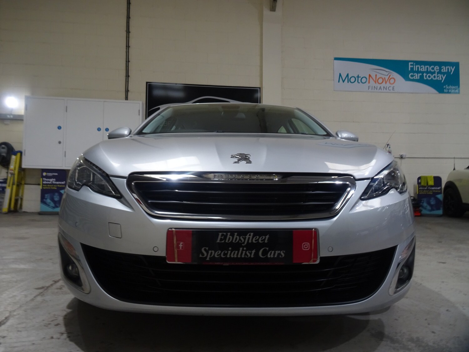 Used Peugeot 308 2015 for sale - 77249054: Photo 33