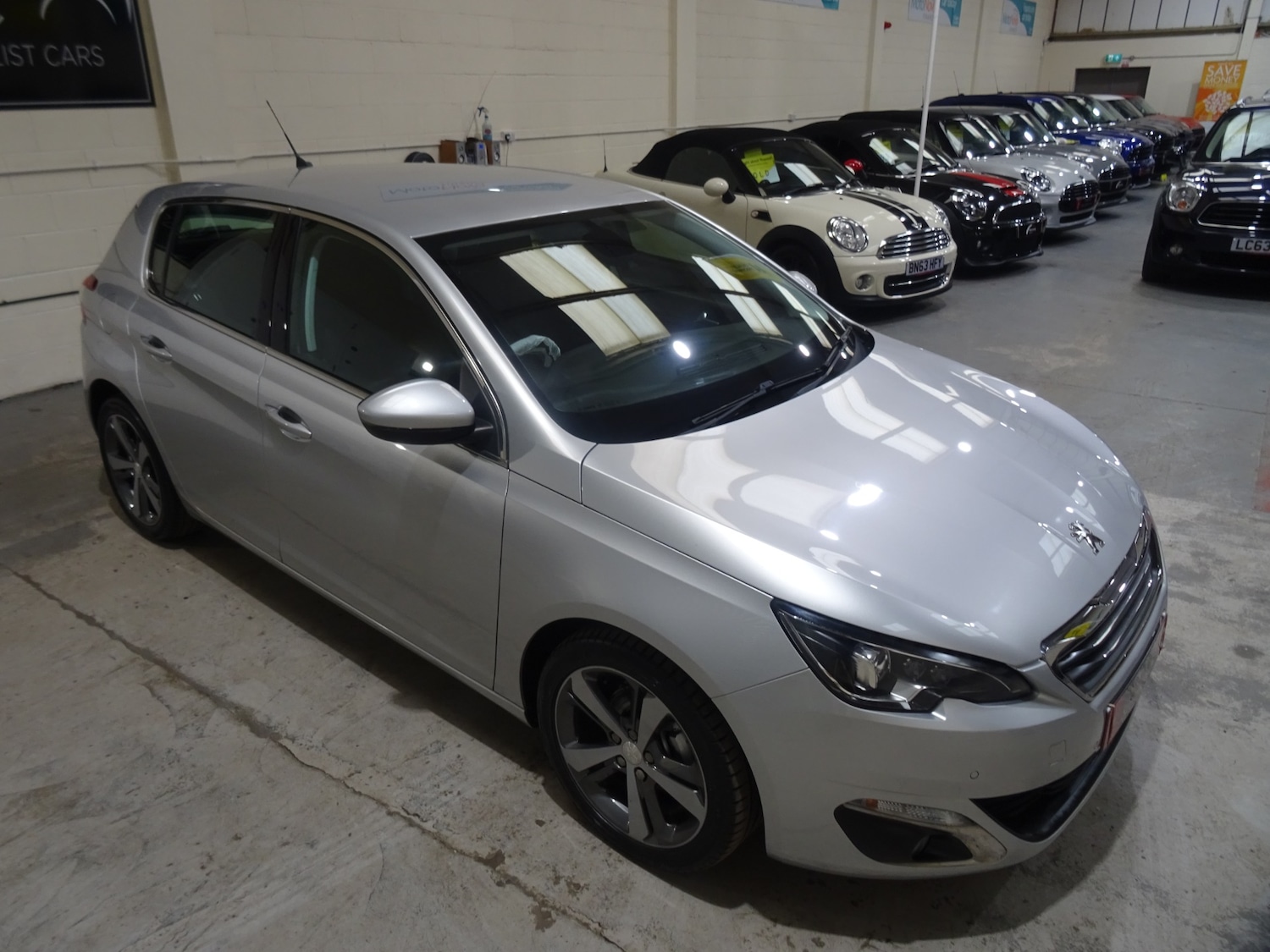 Used Peugeot 308 2015 for sale - 77249054: Photo 44