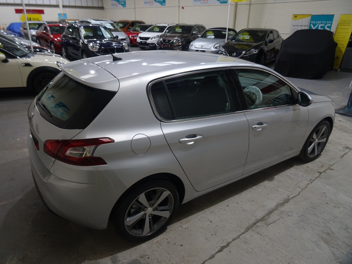 Used Peugeot 308 2015 for sale - 77249054: Photo 46