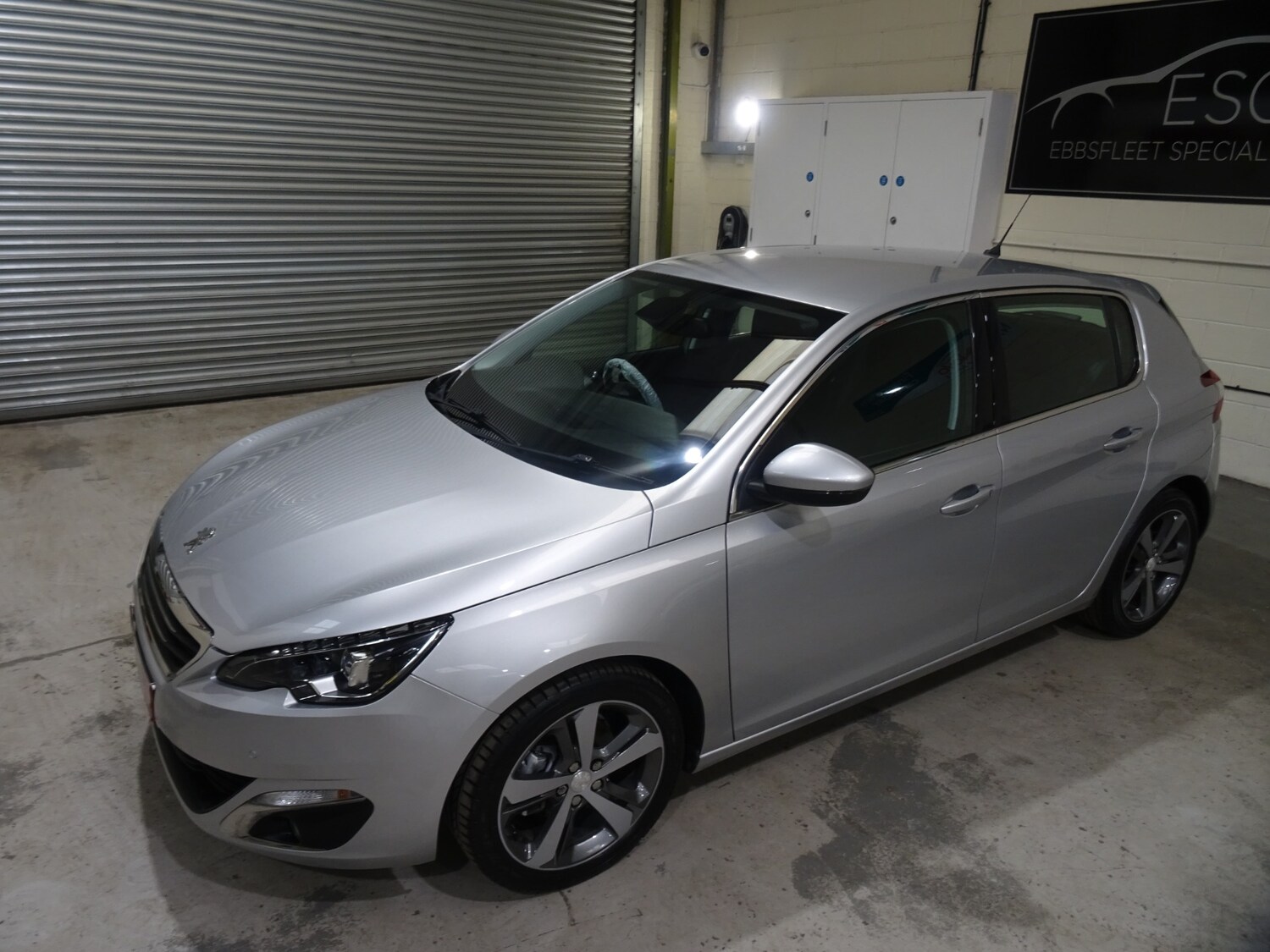 Used Peugeot 308 2015 for sale - 77249054: Photo 49