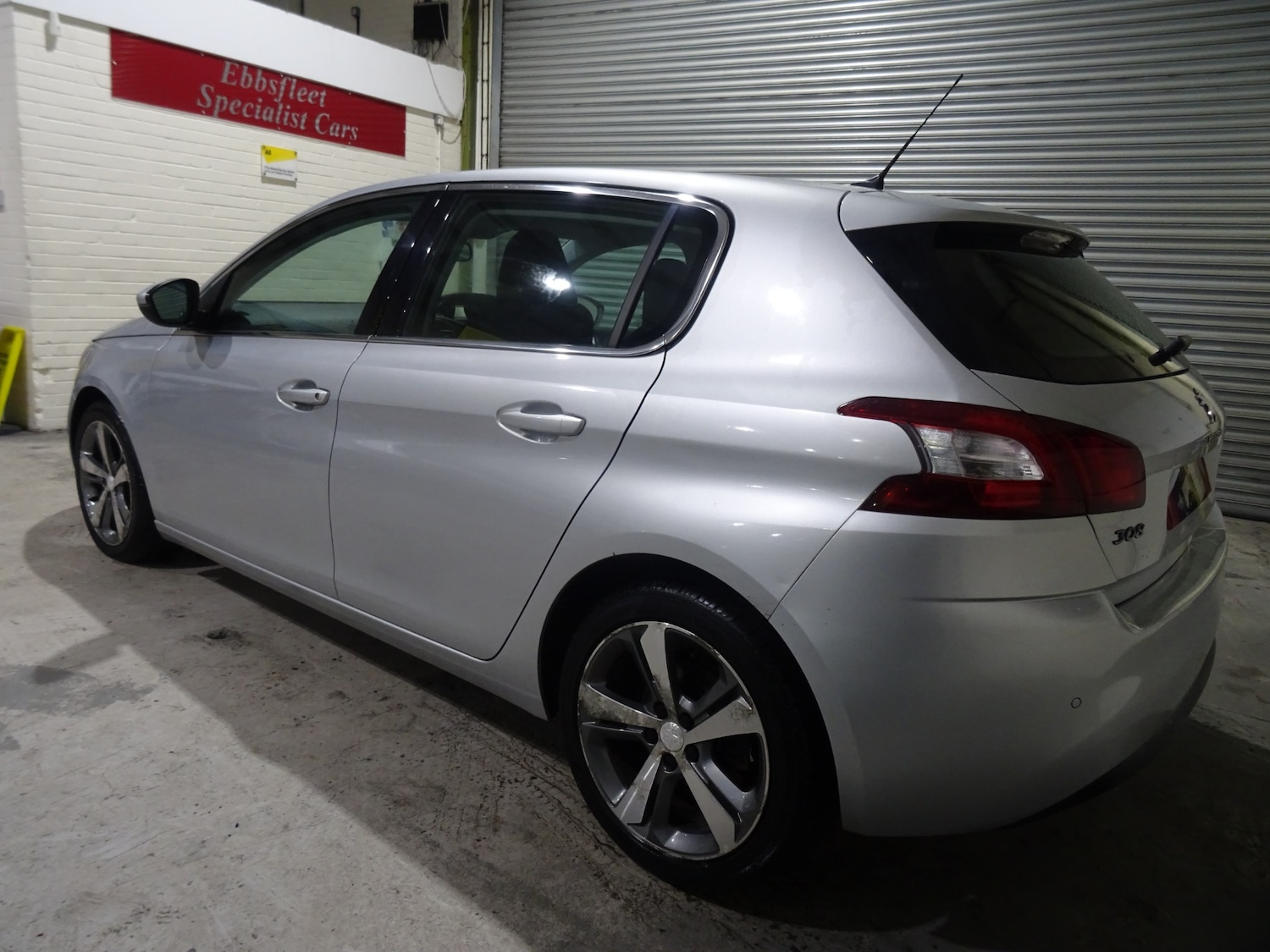 Used Peugeot 308 2015 for sale - 77249054: Photo 7