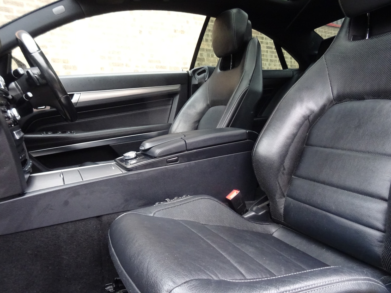 Used Mercedes-Benz E Class 2015 for sale - 77148283: Photo 27