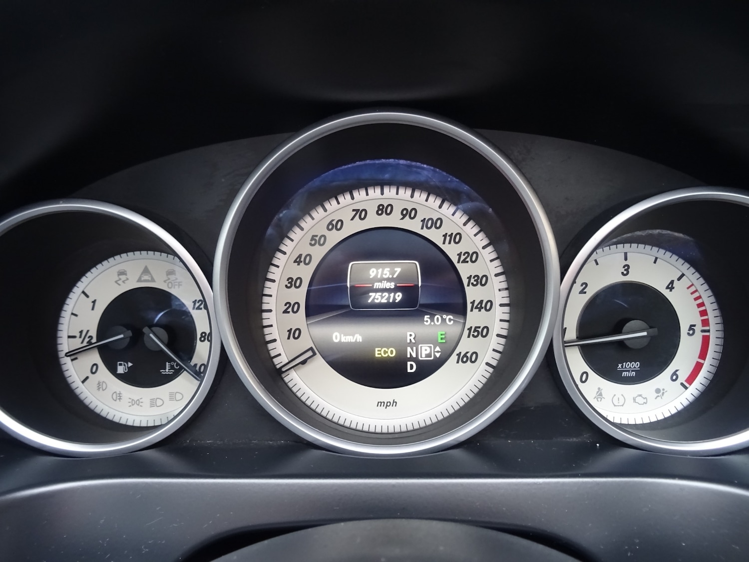 Used Mercedes-Benz E Class 2015 for sale - 77148283: Photo 3