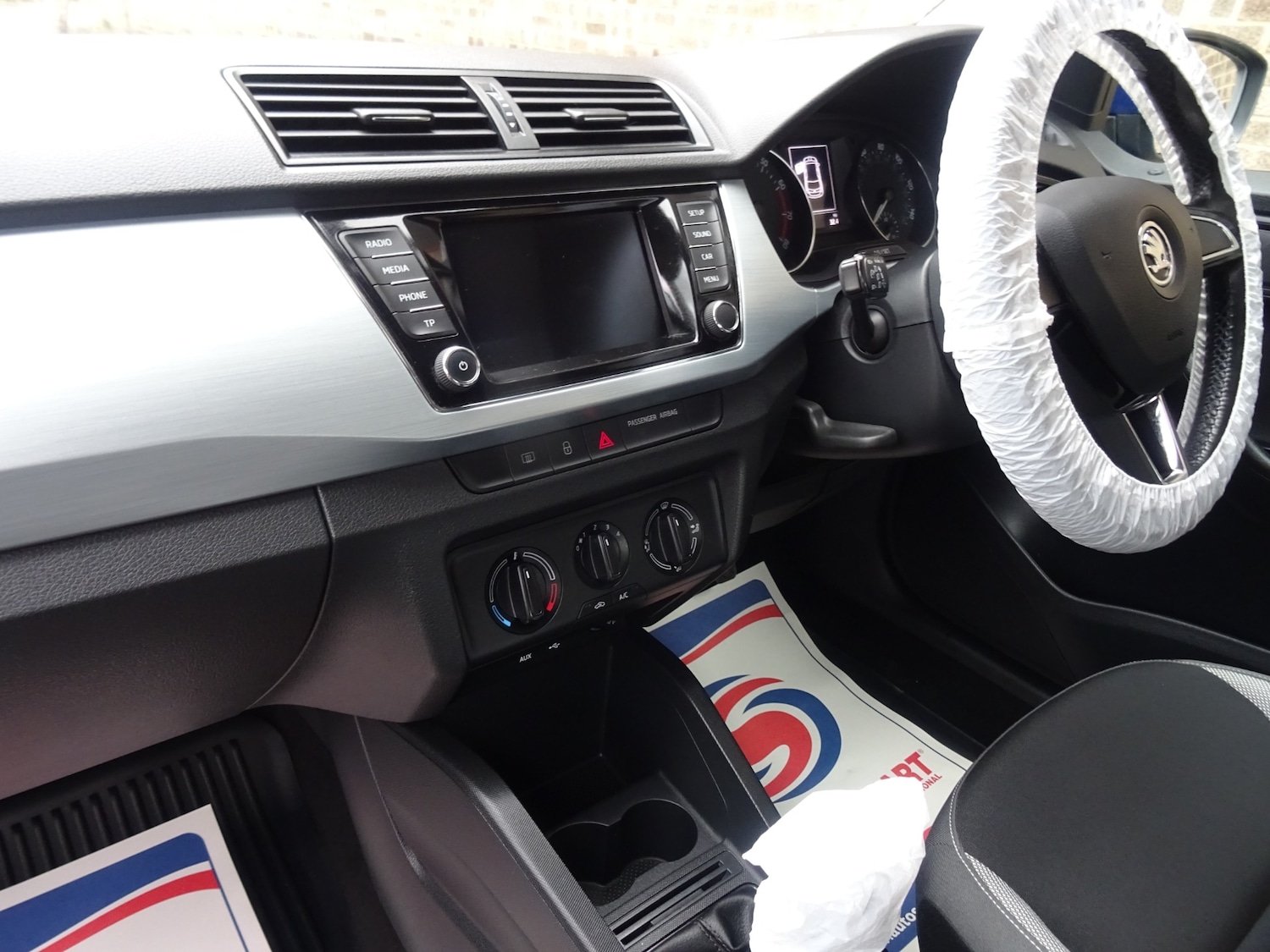 Used Skoda Fabia 2015 for sale - 77701289: Photo 25