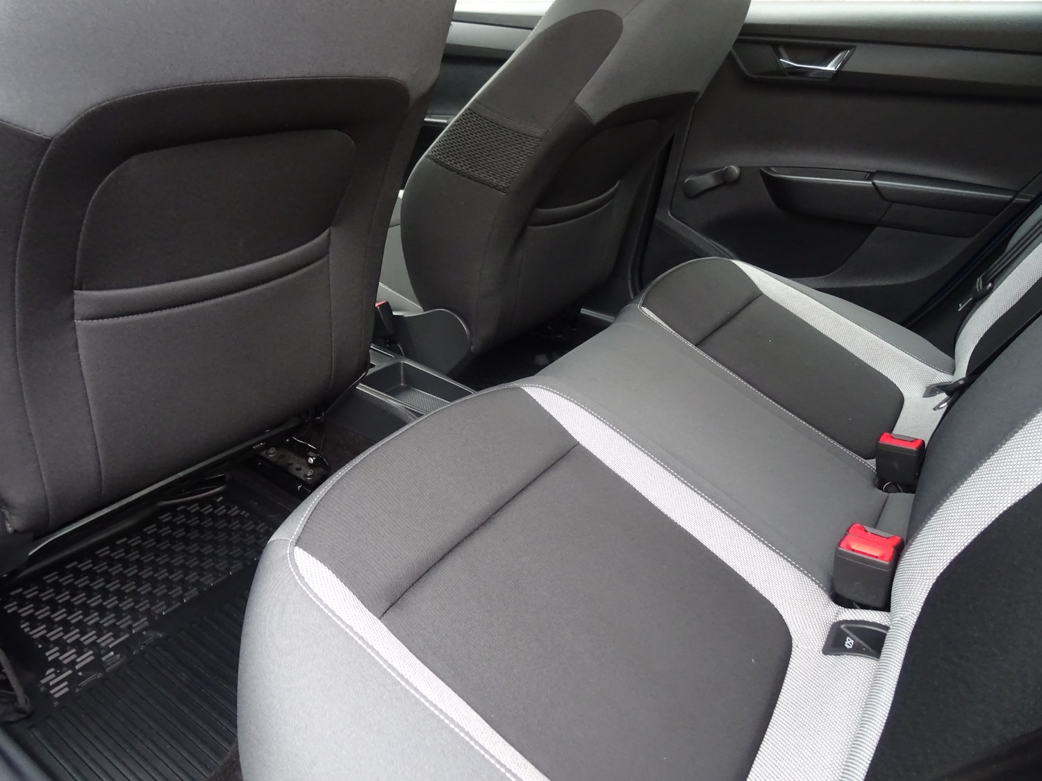 Used Skoda Fabia 2015 for sale - 77701289: Photo 28