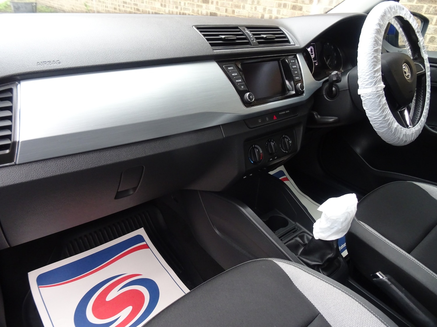 Used Skoda Fabia 2015 for sale - 77701289: Photo 5