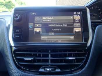 Used Peugeot 2008 2016 for sale - 75055271: Photo