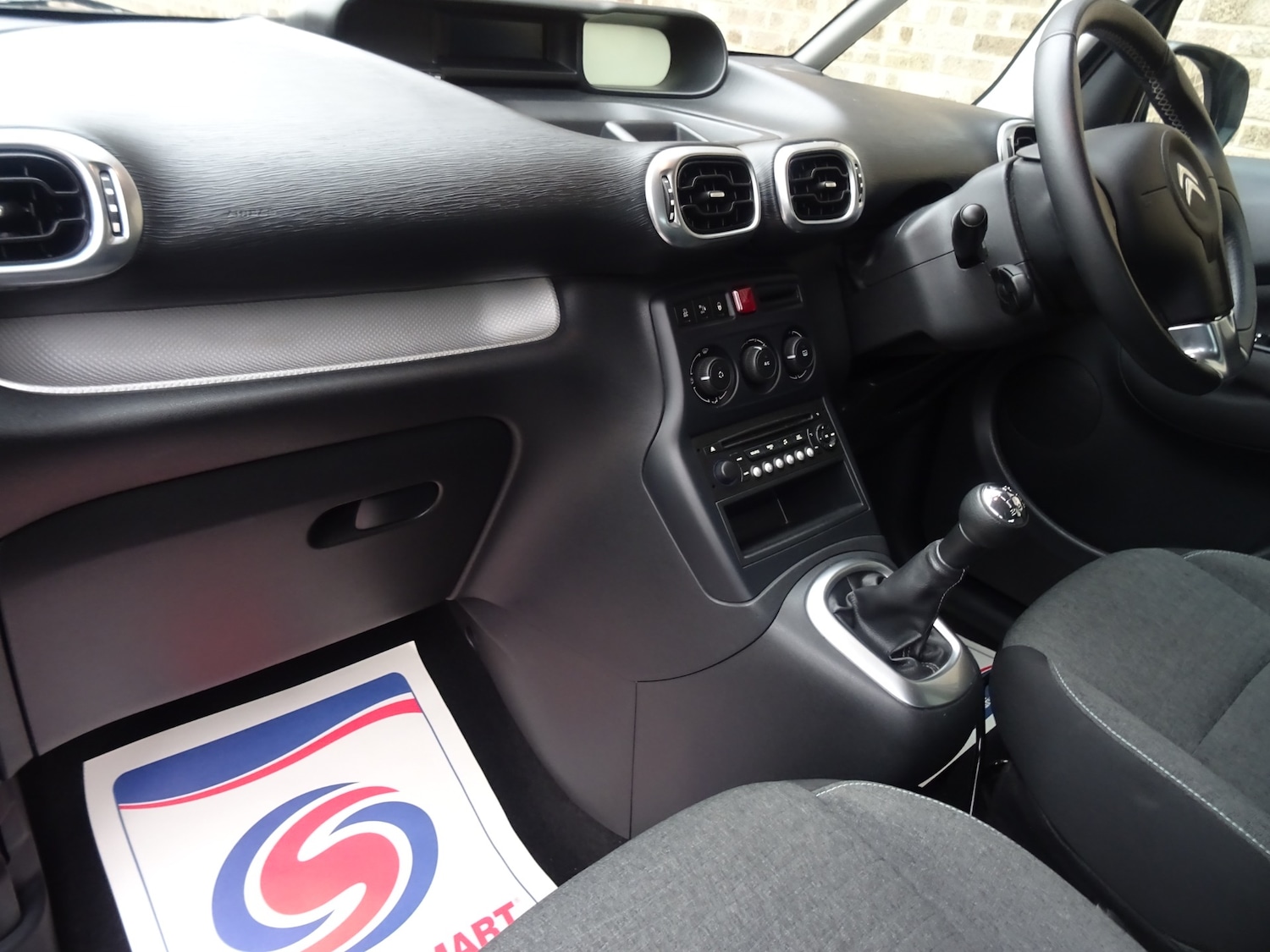 Used Citroen C3 Picasso 2017 for sale - 77225653: Photo 26