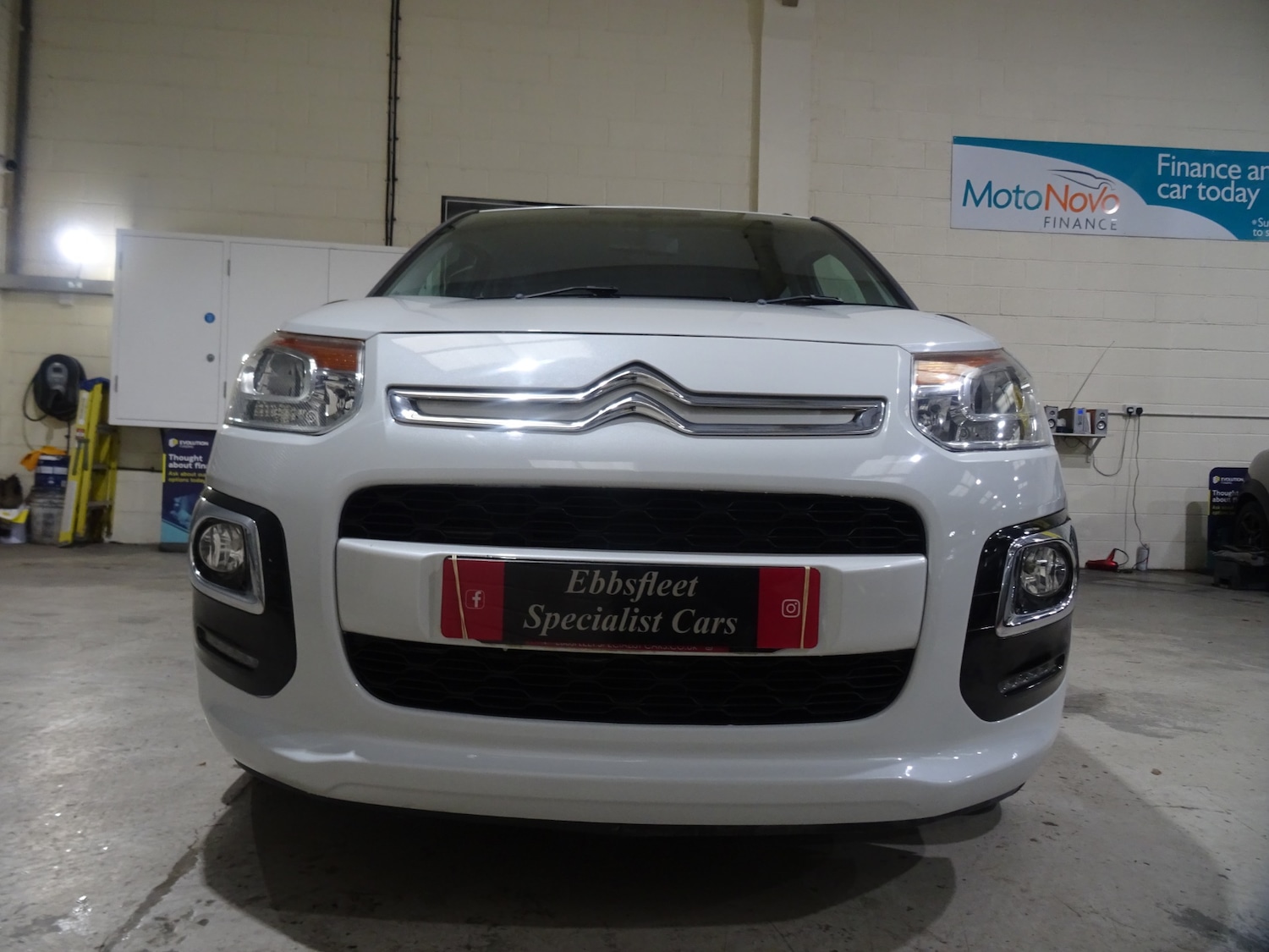 Used Citroen C3 Picasso 2017 for sale - 77225653: Photo 32
