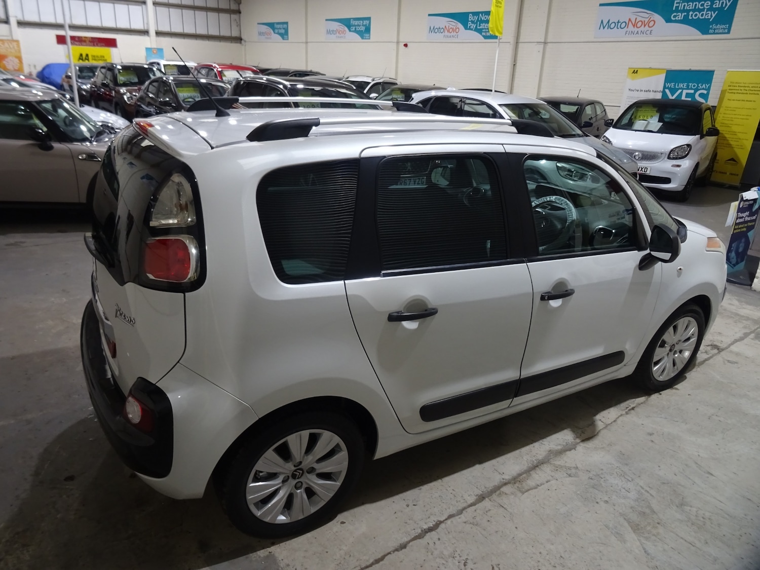 Used Citroen C3 Picasso 2017 for sale - 77225653: Photo 44