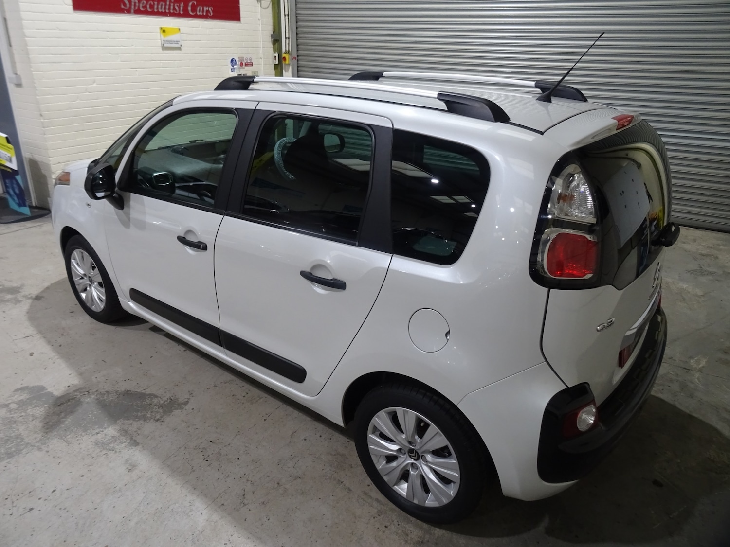 Used Citroen C3 Picasso 2017 for sale - 77225653: Photo 46