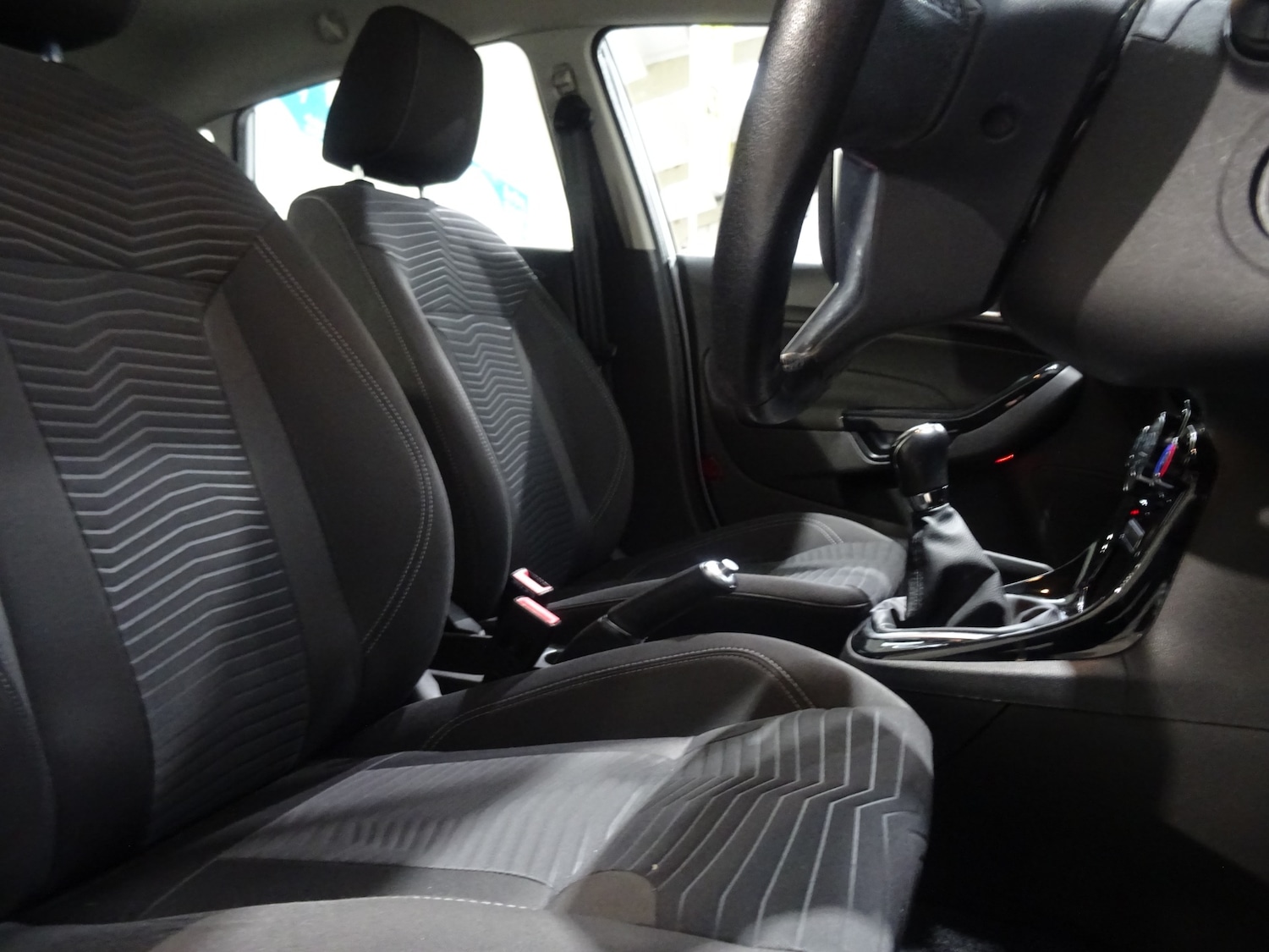 Used Ford Fiesta 2015 for sale - 77353840: Photo 5