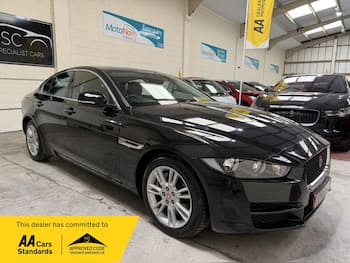 Used Jaguar XE 2016 for sale - 79596474: Photo