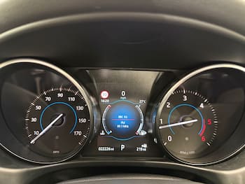 Used Jaguar XE 2016 for sale - 79596474: Photo