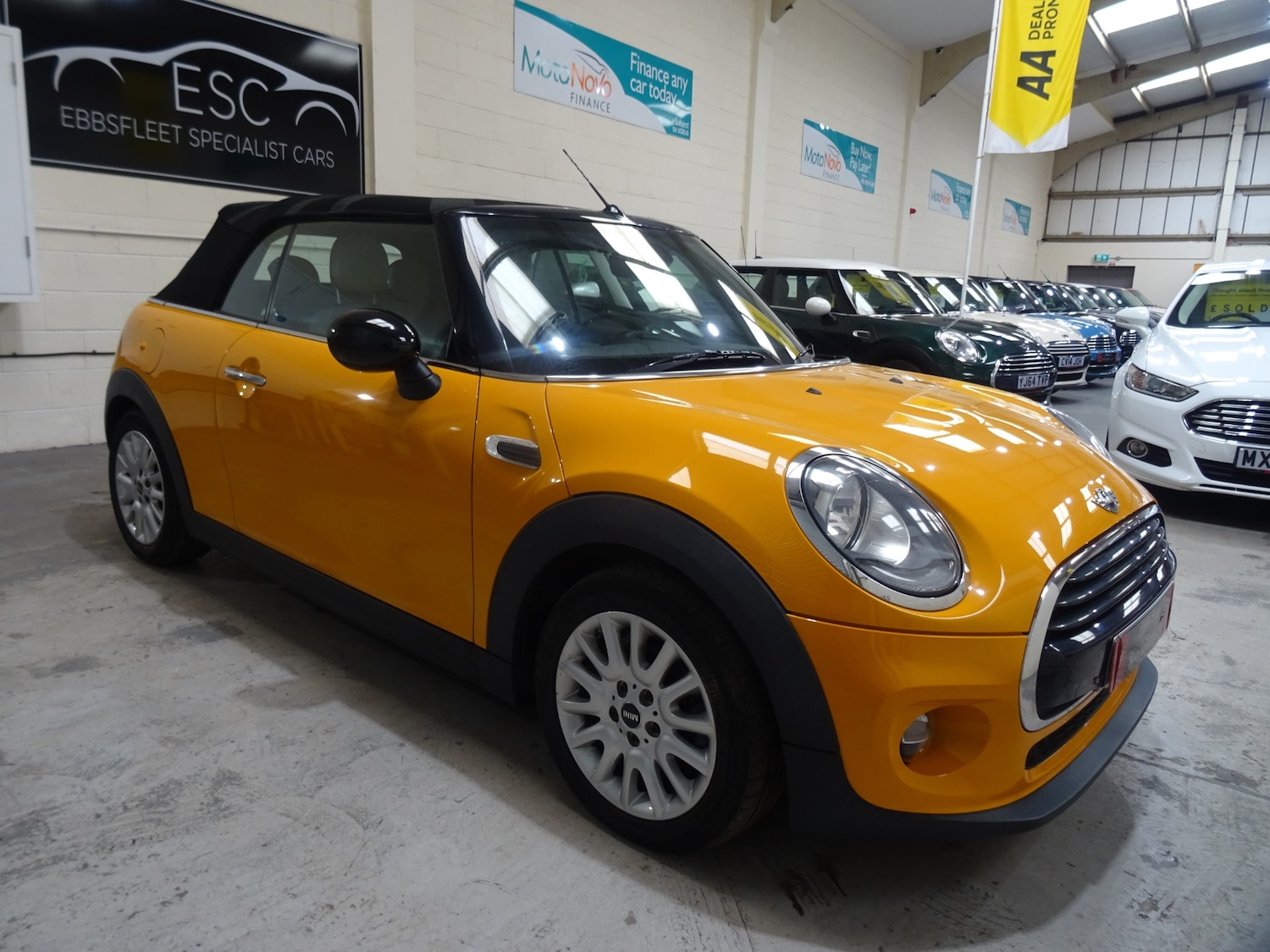 Used MINI Convertible 2016 for sale - 76182539: Photo 14