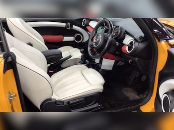 Used MINI Convertible 2016 for sale - 76182539: Photo 3