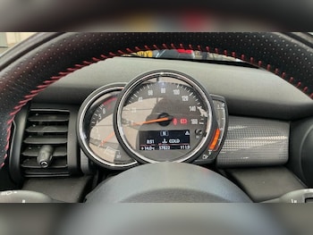 Used MINI Convertible 2019 for sale - 78657006: Photo