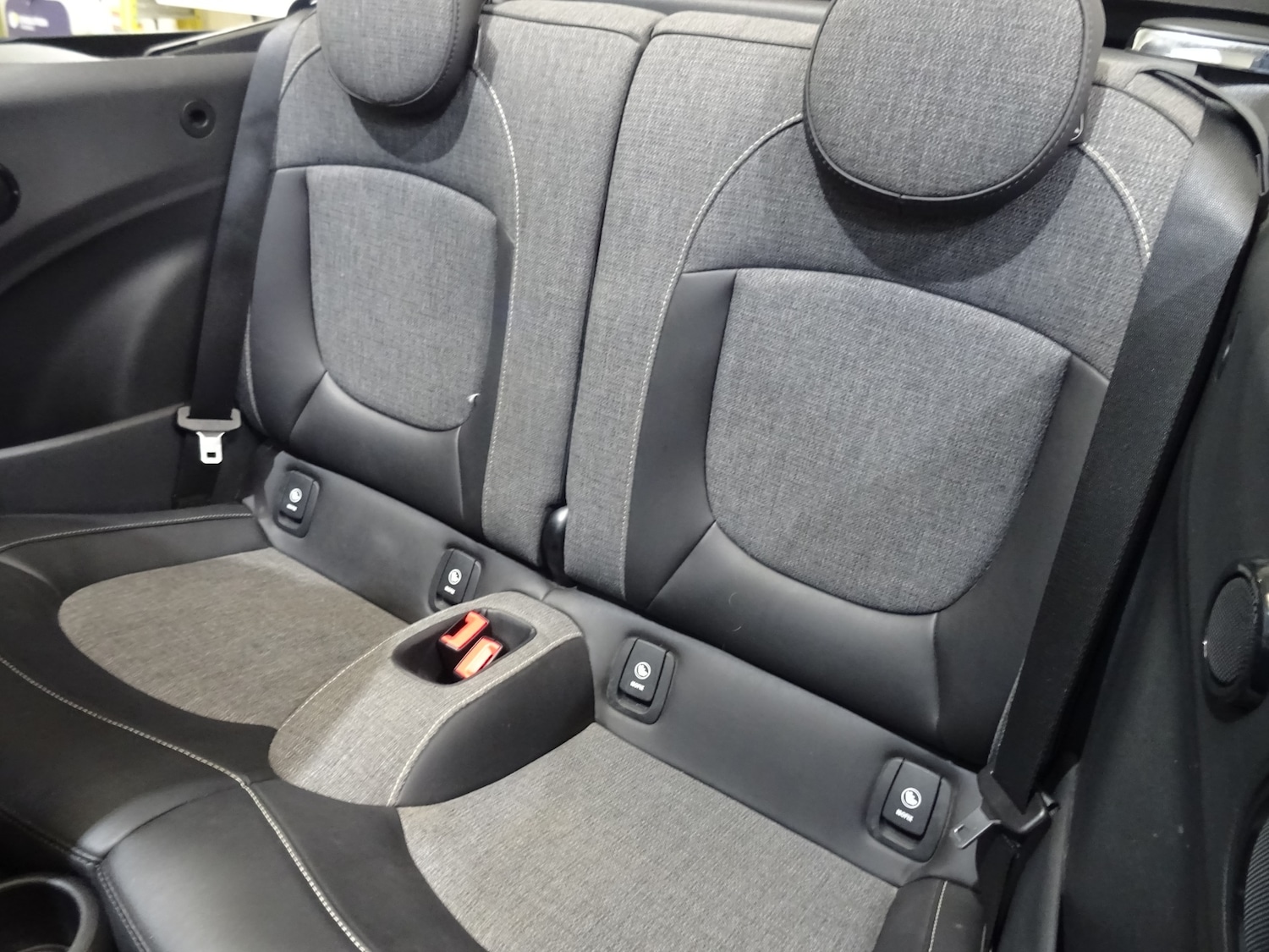 Used MINI Convertible 2017 for sale - 77729851: Photo 3